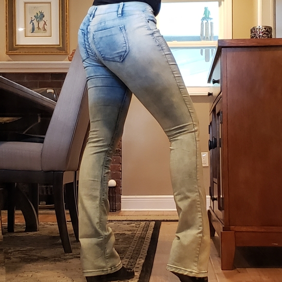 GENERRA Denim - 90s Vintage Light Wash Jeans